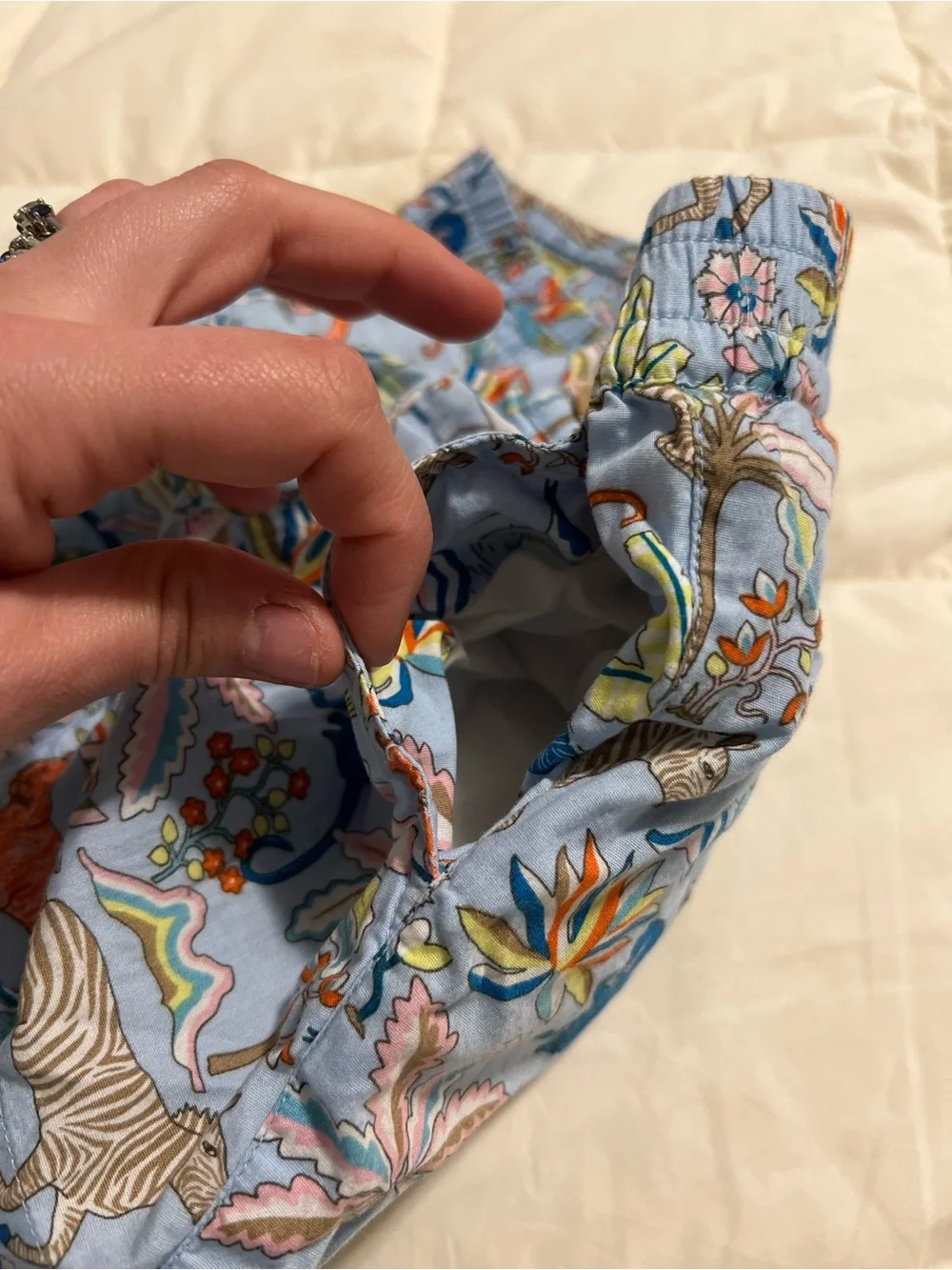 🐅 Mini Boden Blue Kids' Safari Print Cotton Shorts - Picture 4 of 7